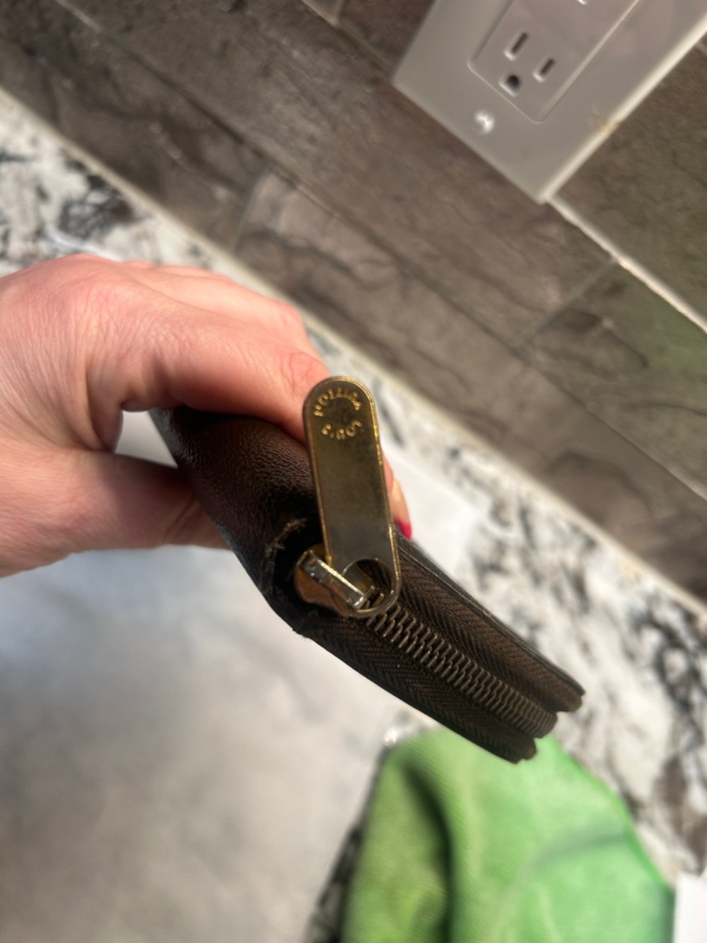 Louis Vuitton Black/Brown Monogram Zip-Around Wallet - Picture 5 of 14